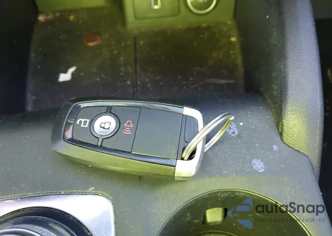 2020 Ford Escape Se z USA, uszkodzony, nr VIN 1FMCU9G68LUC28823